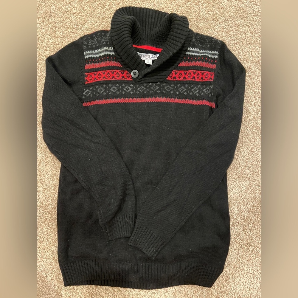 Boys’ sweater, size XL
